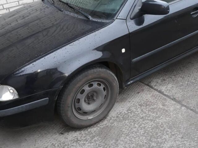 Черный Шкода Октавия, объемом двигателя 1.9 л и пробегом 285 тыс. км за 1985 $, фото 9 на Automoto.ua