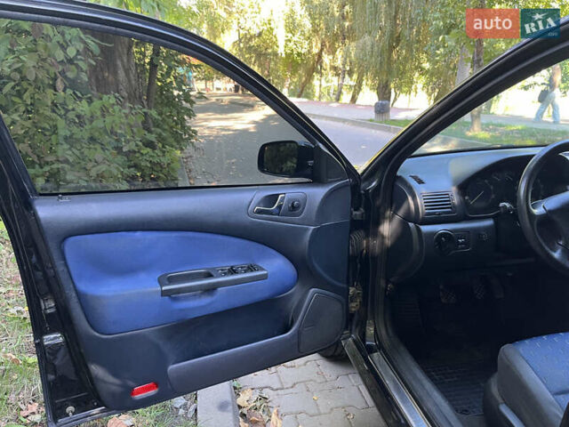 Чорний Шкода Октавія, об'ємом двигуна 1.6 л та пробігом 288 тис. км за 4200 $, фото 10 на Automoto.ua