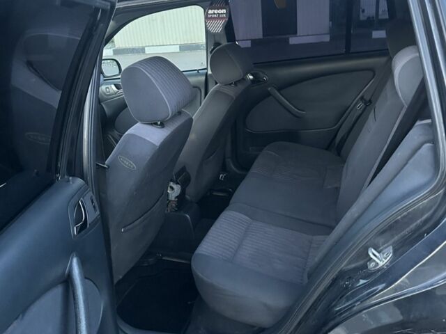 Черный Шкода Октавия, объемом двигателя 1.9 л и пробегом 276 тыс. км за 2350 $, фото 6 на Automoto.ua