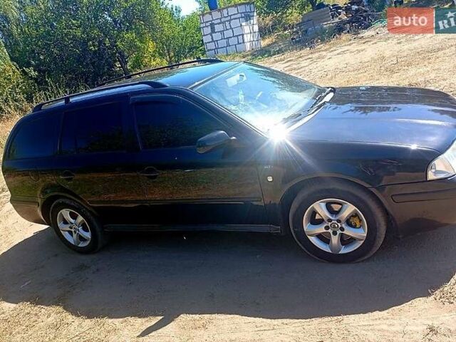 Черный Шкода Октавия, объемом двигателя 1.9 л и пробегом 290 тыс. км за 4000 $, фото 1 на Automoto.ua