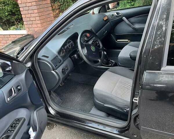 Черный Шкода Октавия, объемом двигателя 1.78 л и пробегом 189 тыс. км за 3800 $, фото 1 на Automoto.ua