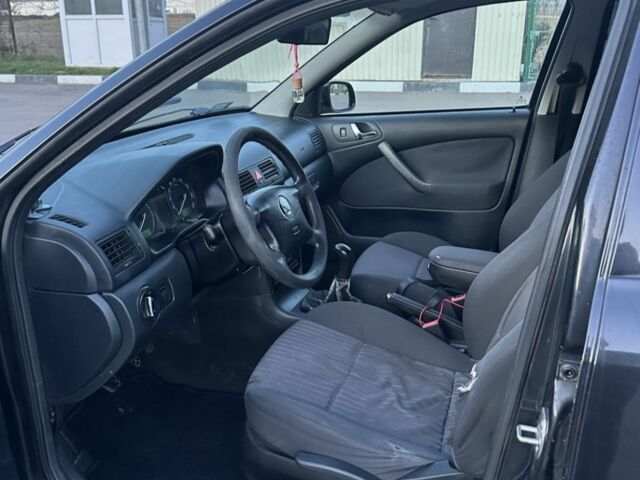 Черный Шкода Октавия, объемом двигателя 1.9 л и пробегом 276 тыс. км за 2245 $, фото 5 на Automoto.ua