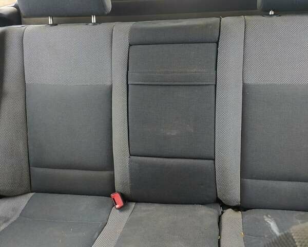 Черный Шкода Октавия, объемом двигателя 1.6 л и пробегом 270 тыс. км за 4500 $, фото 2 на Automoto.ua