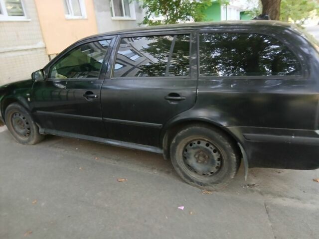 Черный Шкода Октавия, объемом двигателя 0 л и пробегом 400 тыс. км за 2700 $, фото 1 на Automoto.ua