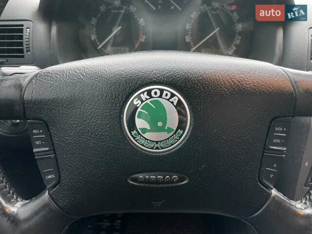 Черный Шкода Октавия, объемом двигателя 1.6 л и пробегом 348 тыс. км за 4200 $, фото 25 на Automoto.ua