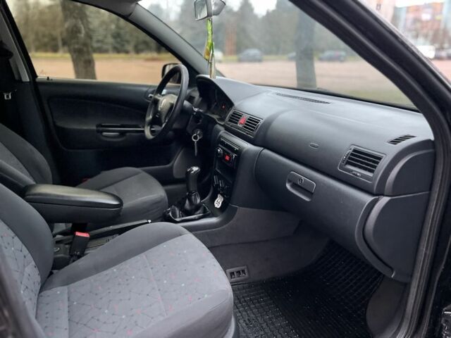 Черный Шкода Октавия, объемом двигателя 1.6 л и пробегом 279 тыс. км за 4500 $, фото 15 на Automoto.ua