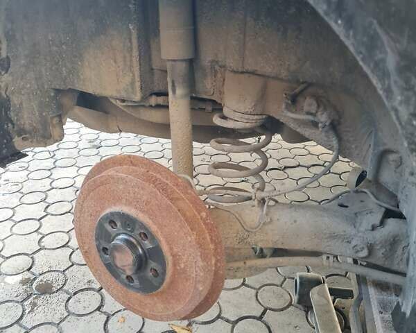 Черный Шкода Октавия, объемом двигателя 1.6 л и пробегом 221 тыс. км за 3200 $, фото 28 на Automoto.ua