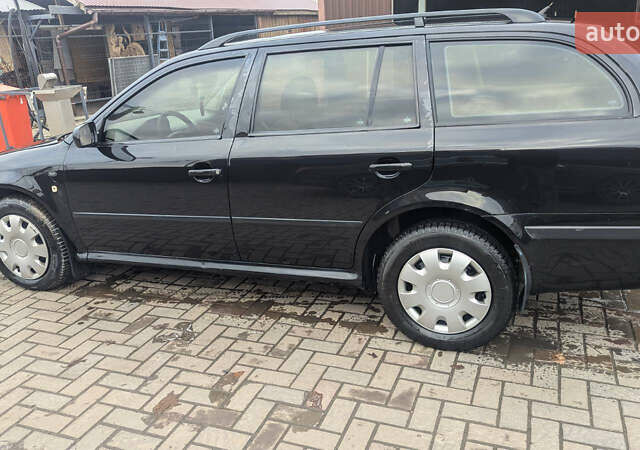 Черный Шкода Октавия, объемом двигателя 1.9 л и пробегом 200 тыс. км за 3650 $, фото 4 на Automoto.ua