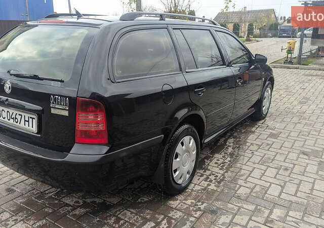 Черный Шкода Октавия, объемом двигателя 1.9 л и пробегом 200 тыс. км за 3650 $, фото 1 на Automoto.ua