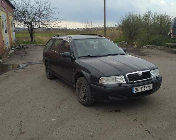 Черный Шкода Октавия, объемом двигателя 1.6 л и пробегом 270 тыс. км за 4500 $, фото 9 на Automoto.ua
