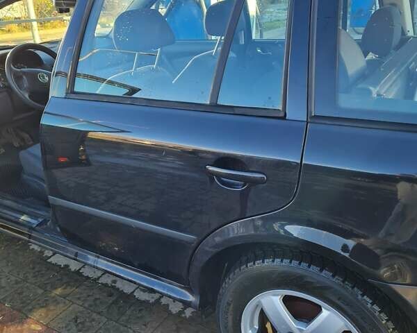 Черный Шкода Октавия, объемом двигателя 1.6 л и пробегом 221 тыс. км за 3200 $, фото 9 на Automoto.ua