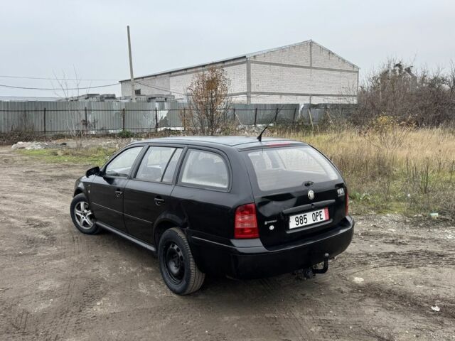 Черный Шкода Октавия, объемом двигателя 1.9 л и пробегом 260 тыс. км за 1550 $, фото 3 на Automoto.ua