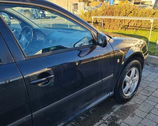 Черный Шкода Октавия, объемом двигателя 1.6 л и пробегом 221 тыс. км за 3200 $, фото 17 на Automoto.ua