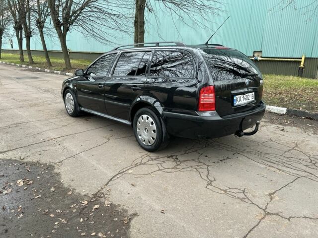 Черный Шкода Октавия, объемом двигателя 1.6 л и пробегом 279 тыс. км за 4500 $, фото 5 на Automoto.ua