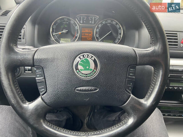 Черный Шкода Октавия, объемом двигателя 1.6 л и пробегом 210 тыс. км за 5600 $, фото 8 на Automoto.ua