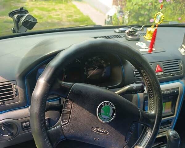 Чорний Шкода Октавія, об'ємом двигуна 1.6 л та пробігом 384 тис. км за 4000 $, фото 5 на Automoto.ua