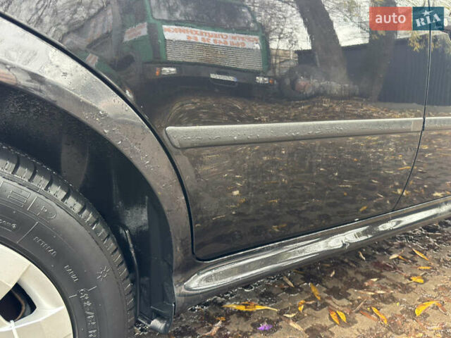 Черный Шкода Октавия, объемом двигателя 1.6 л и пробегом 215 тыс. км за 4800 $, фото 12 на Automoto.ua