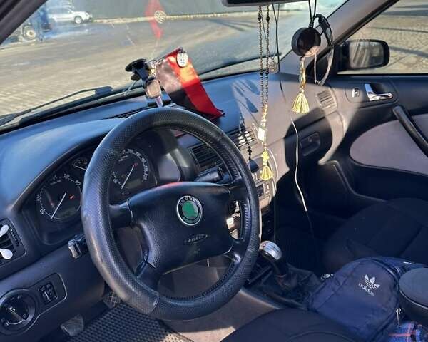 Черный Шкода Октавия, объемом двигателя 1.8 л и пробегом 300 тыс. км за 3700 $, фото 16 на Automoto.ua