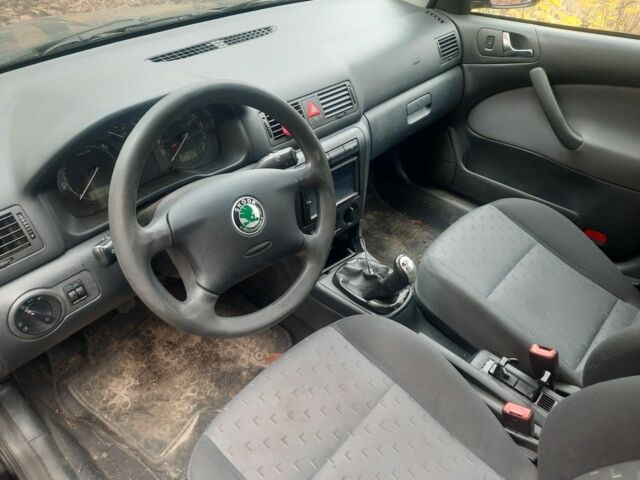 Черный Шкода Октавия, объемом двигателя 1.9 л и пробегом 340 тыс. км за 2700 $, фото 1 на Automoto.ua