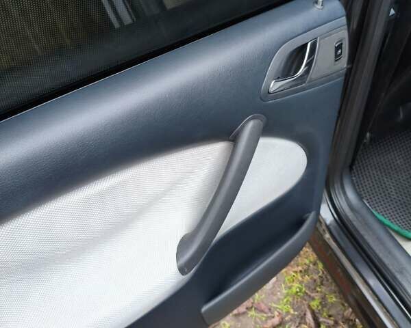 Черный Шкода Октавия, объемом двигателя 1.78 л и пробегом 235 тыс. км за 7000 $, фото 5 на Automoto.ua