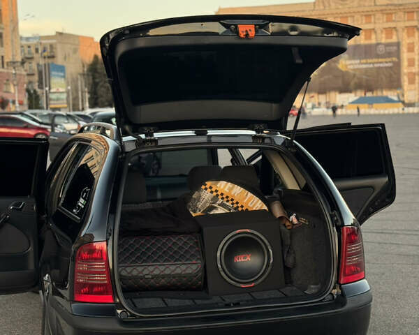 Черный Шкода Октавия, объемом двигателя 1.78 л и пробегом 338 тыс. км за 6500 $, фото 25 на Automoto.ua