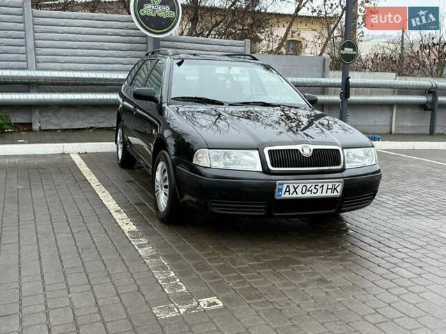 Черный Шкода Октавия, объемом двигателя 1.6 л и пробегом 261 тыс. км за 5700 $, фото 12 на Automoto.ua