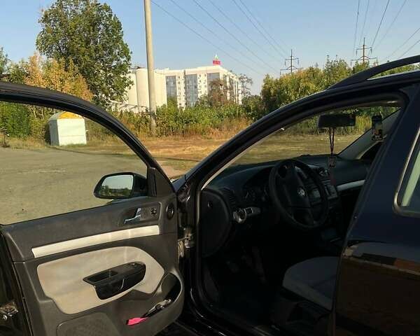 Черный Шкода Октавия, объемом двигателя 1.6 л и пробегом 268 тыс. км за 5700 $, фото 18 на Automoto.ua
