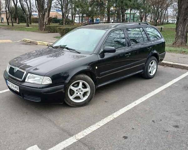 Чорний Шкода Октавія, об'ємом двигуна 1.6 л та пробігом 274 тис. км за 3950 $, фото 5 на Automoto.ua