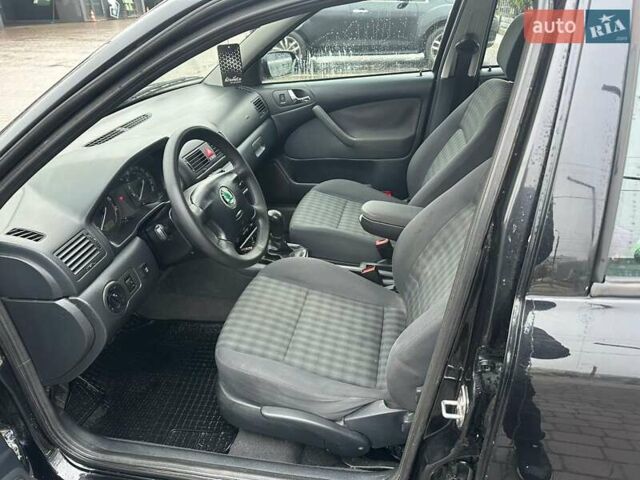 Черный Шкода Октавия, объемом двигателя 1.6 л и пробегом 261 тыс. км за 5700 $, фото 16 на Automoto.ua