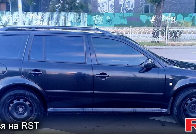 Черный Шкода Октавия, объемом двигателя 1.6 л и пробегом 200 тыс. км за 6000 $, фото 4 на Automoto.ua