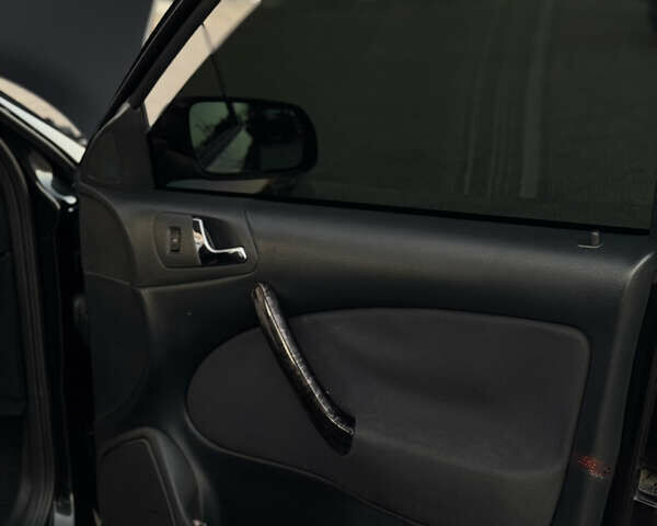 Черный Шкода Октавия, объемом двигателя 1.78 л и пробегом 338 тыс. км за 6500 $, фото 24 на Automoto.ua