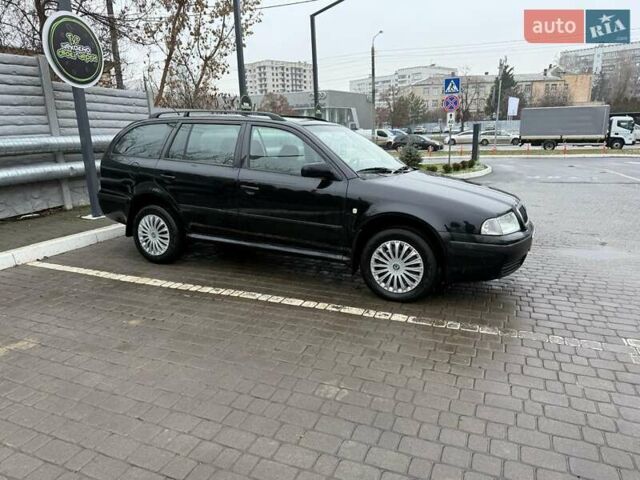 Черный Шкода Октавия, объемом двигателя 1.6 л и пробегом 261 тыс. км за 5700 $, фото 10 на Automoto.ua