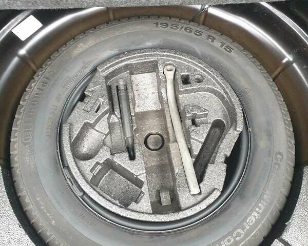 Чорний Шкода Октавія, об'ємом двигуна 1.6 л та пробігом 213 тис. км за 6000 $, фото 6 на Automoto.ua