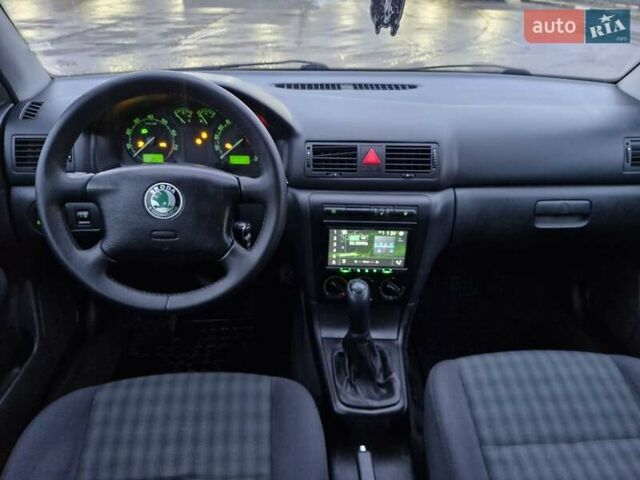 Чорний Шкода Октавія, об'ємом двигуна 1.6 л та пробігом 275 тис. км за 4650 $, фото 17 на Automoto.ua