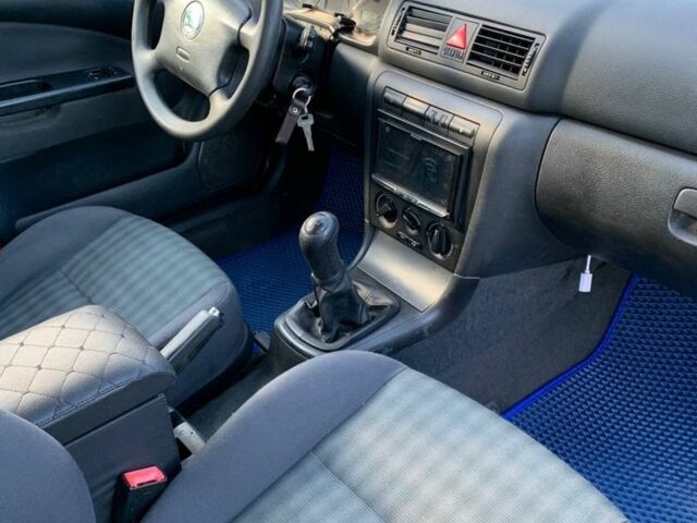 Чорний Шкода Октавія, об'ємом двигуна 1.6 л та пробігом 275 тис. км за 3500 $, фото 6 на Automoto.ua