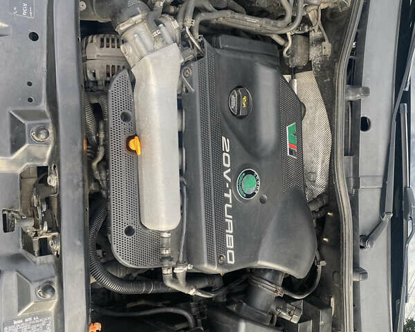 Чорний Шкода Октавія, об'ємом двигуна 1.78 л та пробігом 223 тис. км за 6000 $, фото 12 на Automoto.ua