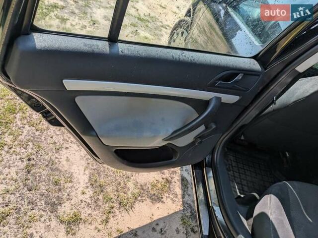 Черный Шкода Октавия, объемом двигателя 1.6 л и пробегом 273 тыс. км за 4350 $, фото 14 на Automoto.ua