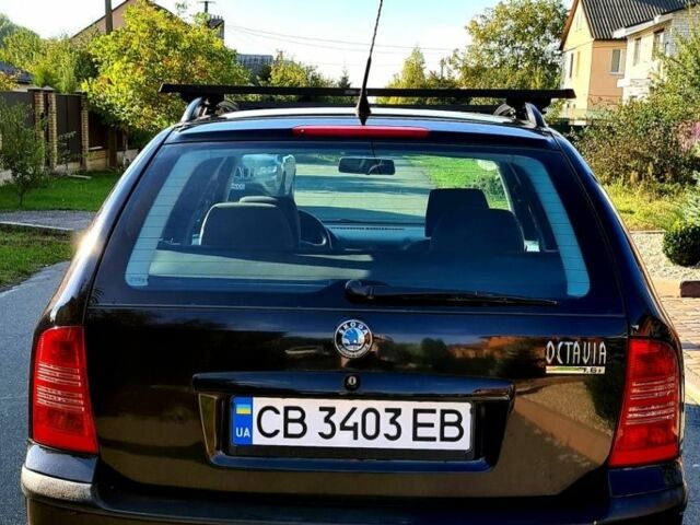 Черный Шкода Октавия, объемом двигателя 1.6 л и пробегом 197 тыс. км за 6300 $, фото 3 на Automoto.ua