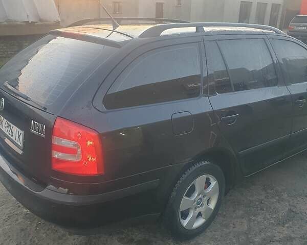 Чорний Шкода Октавія, об'ємом двигуна 1.6 л та пробігом 213 тис. км за 6000 $, фото 5 на Automoto.ua