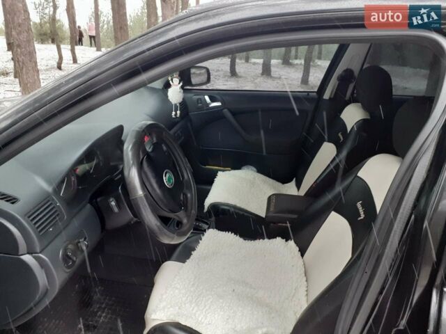 Чорний Шкода Октавія, об'ємом двигуна 1.98 л та пробігом 330 тис. км за 4100 $, фото 5 на Automoto.ua