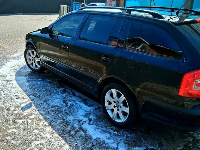 Чорний Шкода Октавія, об'ємом двигуна 1.6 л та пробігом 213 тис. км за 5700 $, фото 8 на Automoto.ua