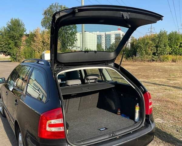 Черный Шкода Октавия, объемом двигателя 1.6 л и пробегом 268 тыс. км за 5700 $, фото 9 на Automoto.ua