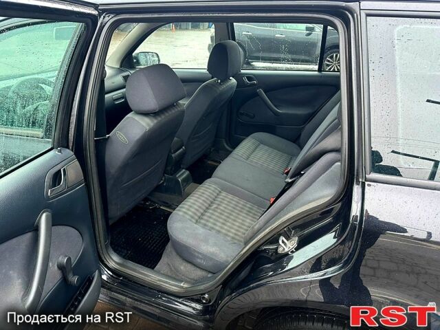 Чорний Шкода Октавія, об'ємом двигуна 1.6 л та пробігом 261 тис. км за 5700 $, фото 13 на Automoto.ua