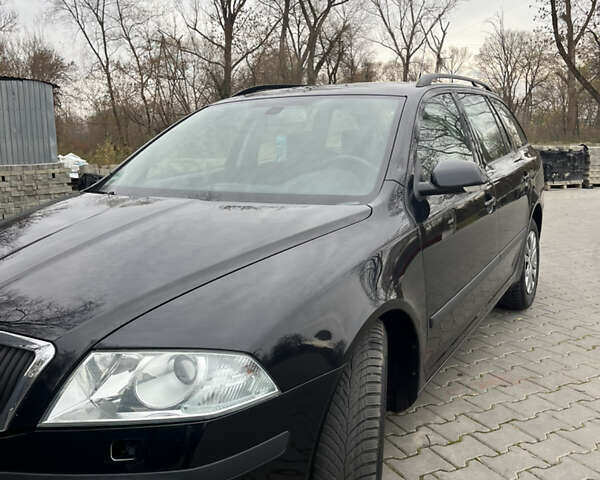 Черный Шкода Октавия, объемом двигателя 2 л и пробегом 181 тыс. км за 6250 $, фото 6 на Automoto.ua