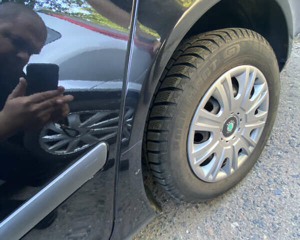 Черный Шкода Октавия, объемом двигателя 1.6 л и пробегом 211 тыс. км за 6999 $, фото 8 на Automoto.ua