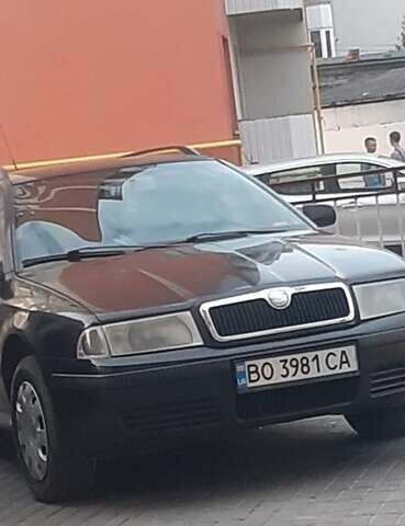 Черный Шкода Октавия, объемом двигателя 1.6 л и пробегом 420 тыс. км за 4900 $, фото 5 на Automoto.ua