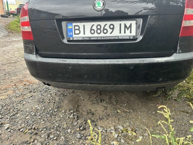 Черный Шкода Октавия, объемом двигателя 1.6 л и пробегом 300 тыс. км за 3500 $, фото 1 на Automoto.ua