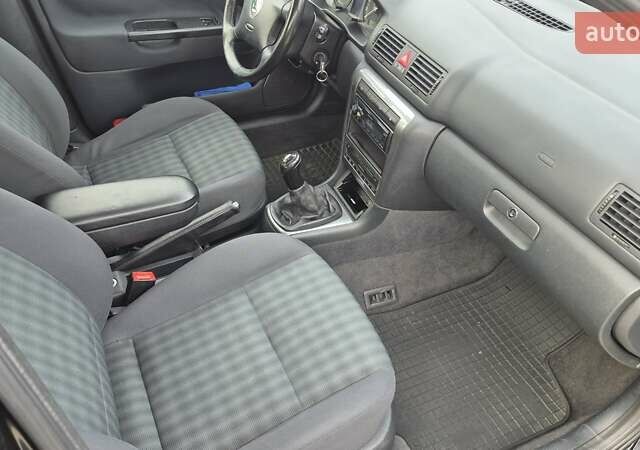 Черный Шкода Октавия, объемом двигателя 1.6 л и пробегом 217 тыс. км за 5700 $, фото 23 на Automoto.ua