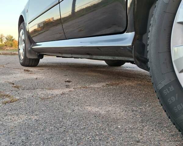 Черный Шкода Октавия, объемом двигателя 1.6 л и пробегом 261 тыс. км за 6300 $, фото 11 на Automoto.ua