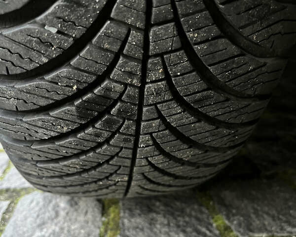 Черный Шкода Октавия, объемом двигателя 1.6 л и пробегом 203 тыс. км за 6300 $, фото 16 на Automoto.ua